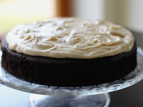 Chocolate Cake with Fluffy Mint Chocolate Chip Buttercream - a farmgirl's  dabbles