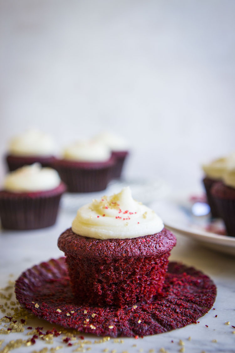Red Velvet Cupcakes - Hot Chocolate Hits
