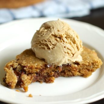 Peanut Butter Chocolate Chip Pan Cookie